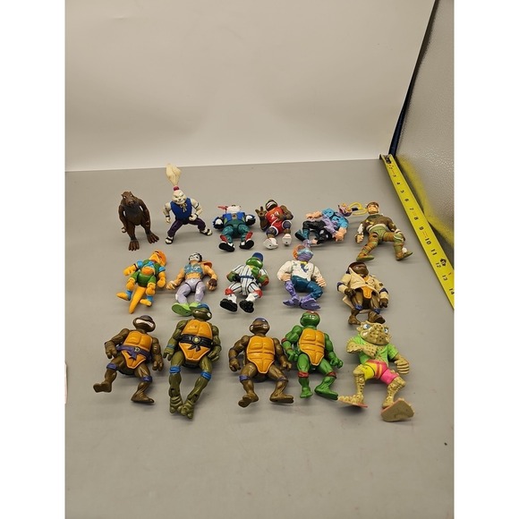 Teenage Mutant Ninja Turtles 1988-1991 Vintage Action Figures Lot of 16